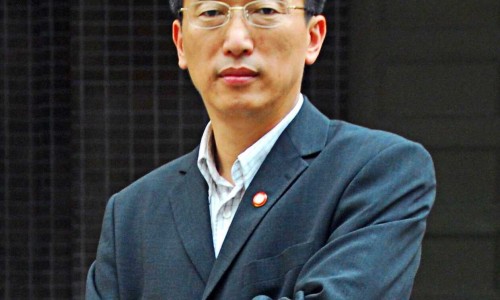 宝宝漾奶怎么处理-宝宝漾奶了还能再吃吗、宝宝漾奶是吃得太饱了吗 -宝宝漾奶后呼吸不顺畅网